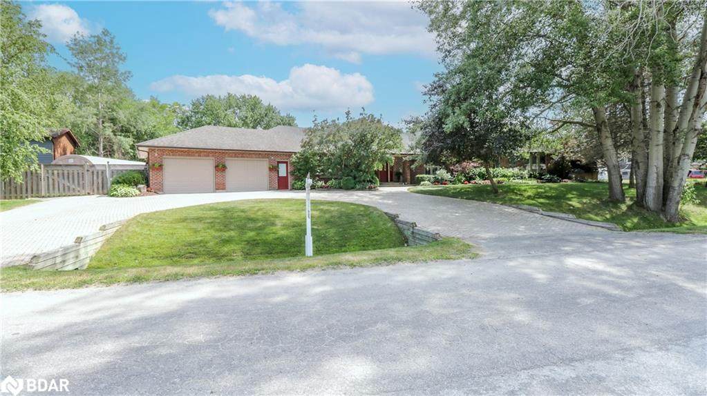1179 Parkway Drive - Photo 1