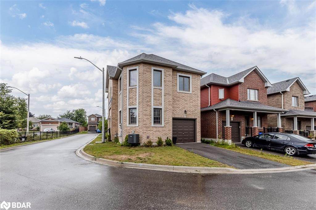 20 Bedford Estate Crescent - Photo 1