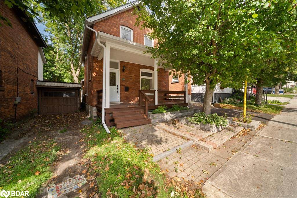 43 Albert Street - Photo 1
