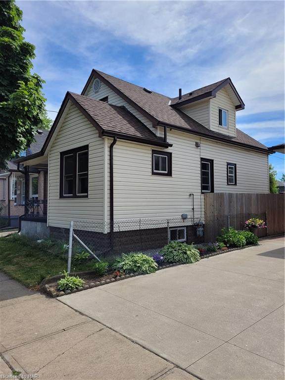 21 Mcalpine Avenue - Photo 1