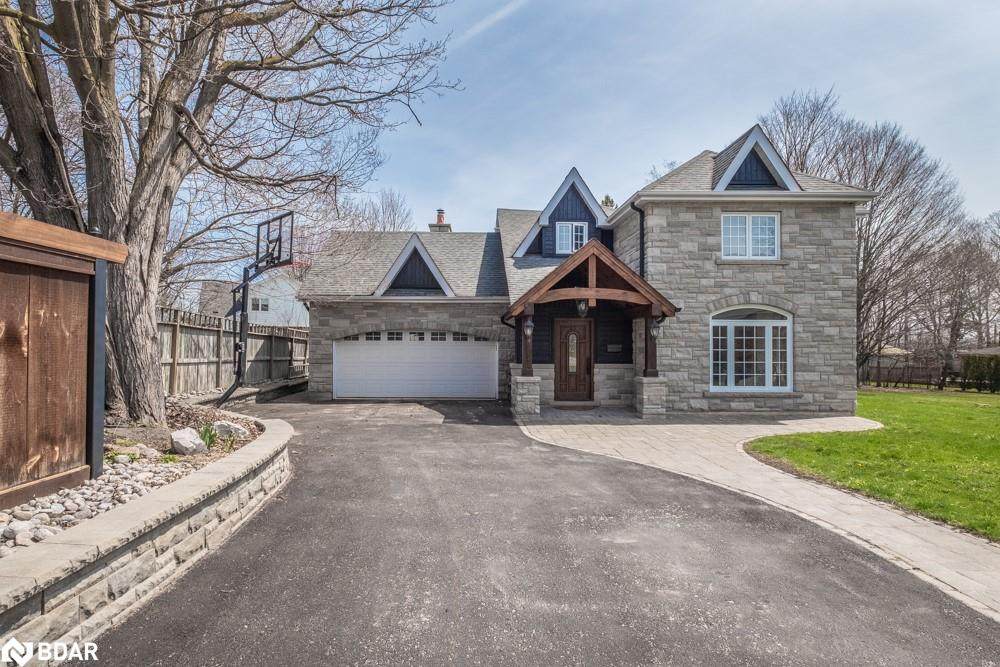 105 Duckworth Street - Photo 1