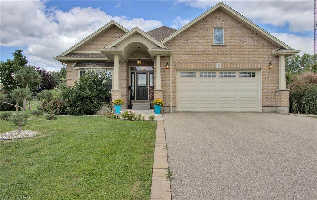 41 Birtch Creek Crescent - Photo 1
