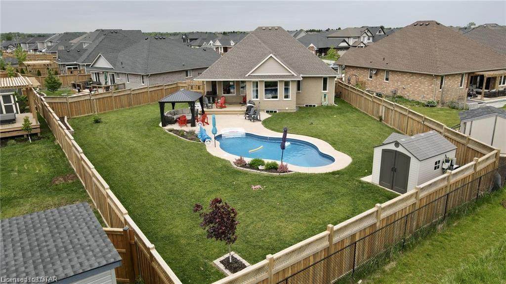 44 Carolina Crescent - Photo 1