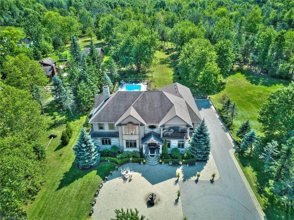 4025 Niagara River Parkway - Photo 1