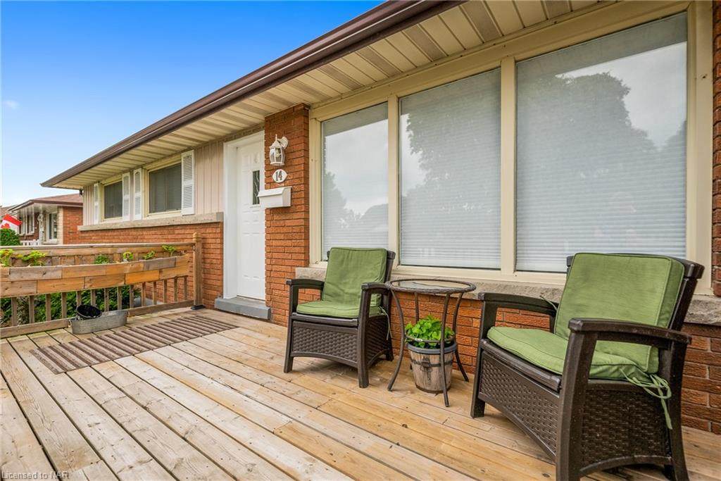 14 Ridgepoint Drive - Photo 1