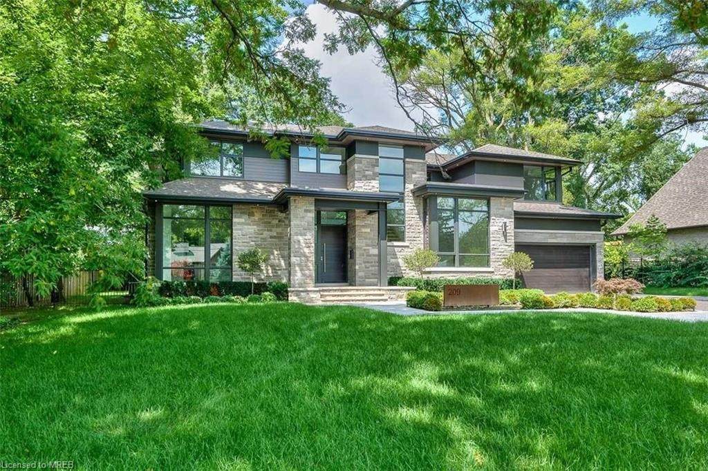 209 Maplewood Road - Photo 1