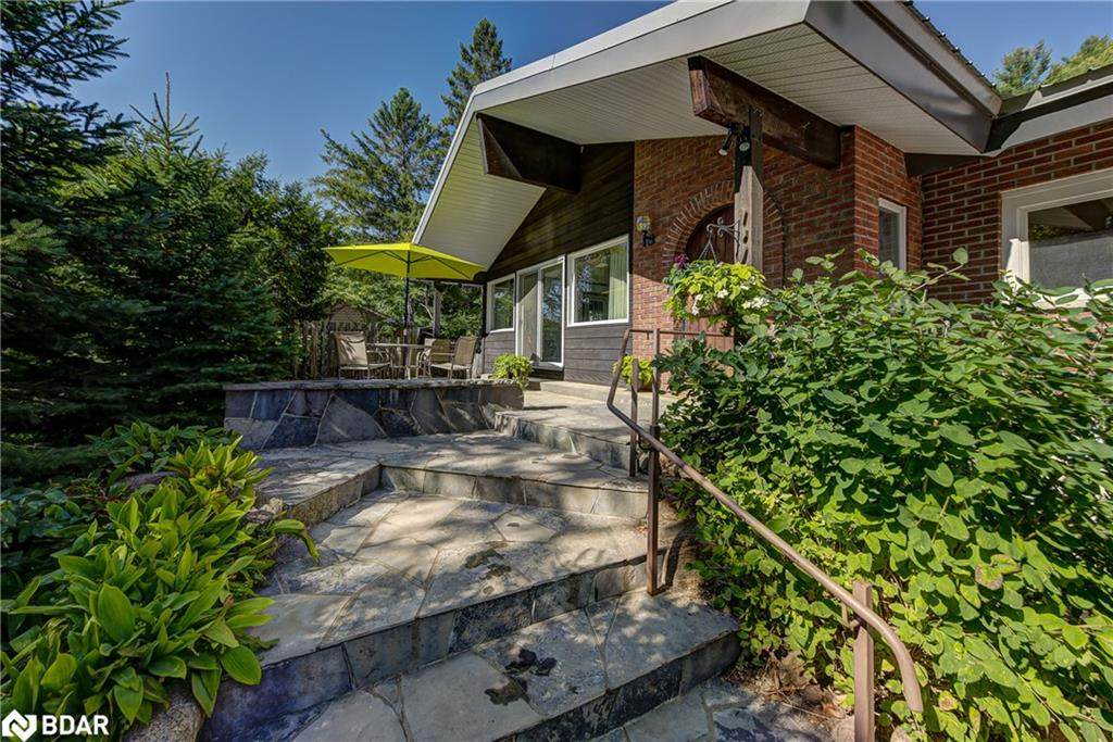 356 Shanty Bay Road - Photo 1