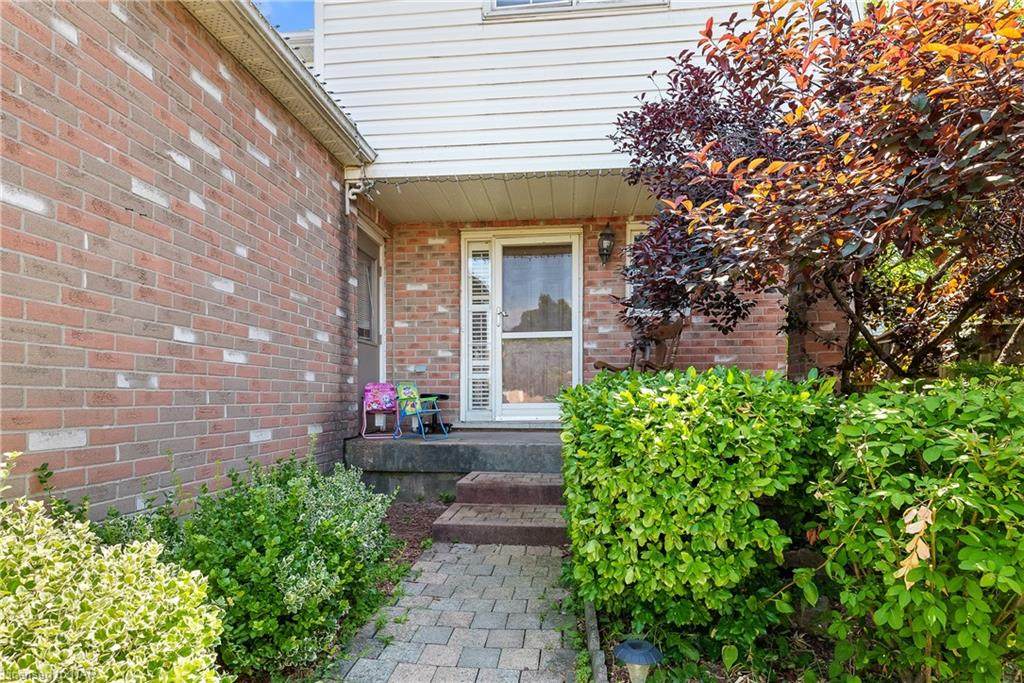 8 Buss Court - Photo 1
