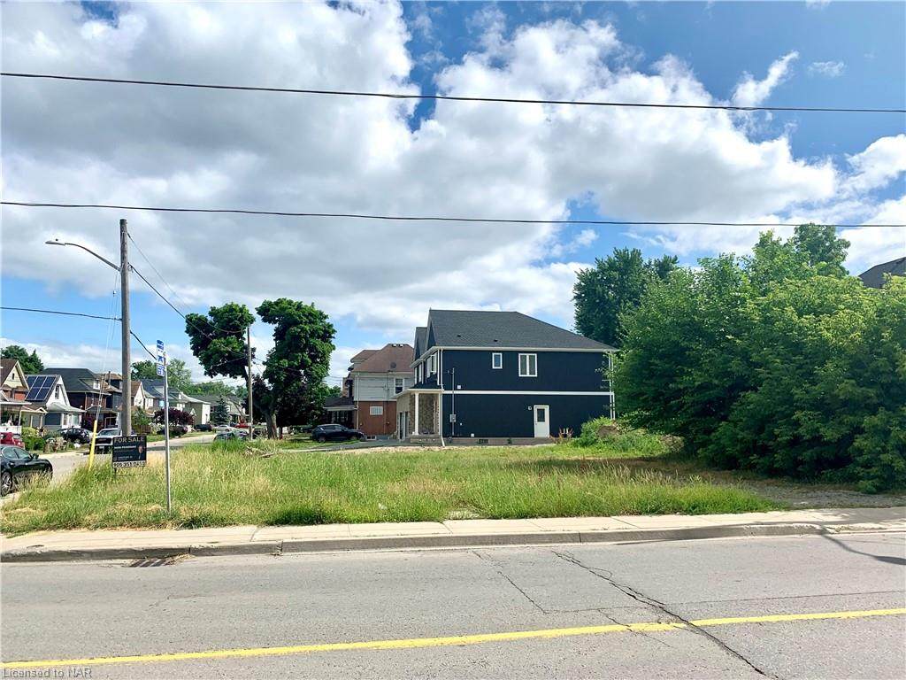 5020 Bridge Street - Photo 1