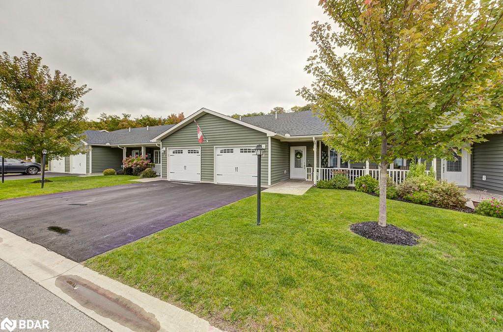 5 Chamberlain Crescent - Photo 1