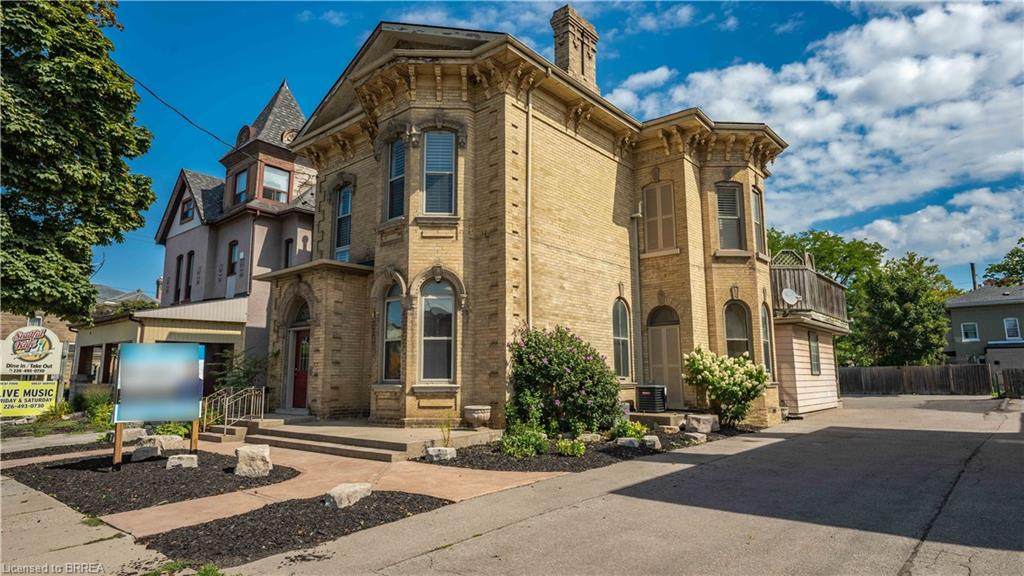 79 Brant Avenue - Photo 1