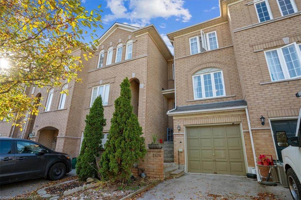 2424 Ravinebrook Crescent - Photo 1