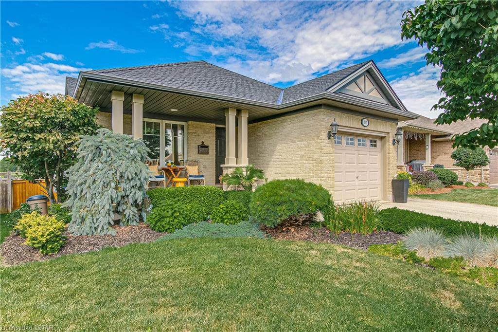 137 Penhale Avenue - Photo 1