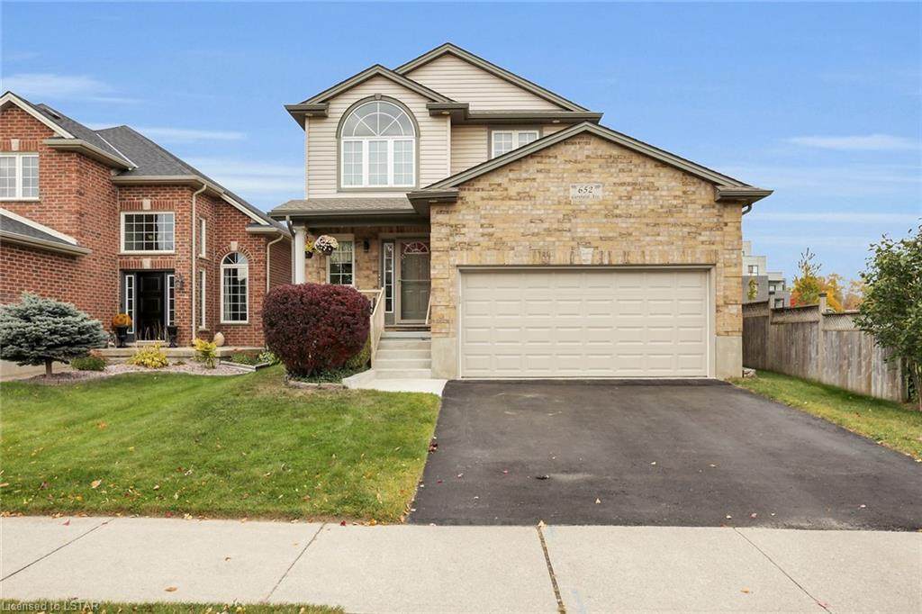 652 Garibaldi Avenue - Photo 1