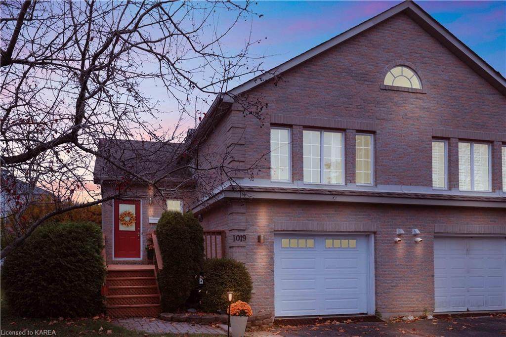 1019 Waterbury Crescent - Photo 1