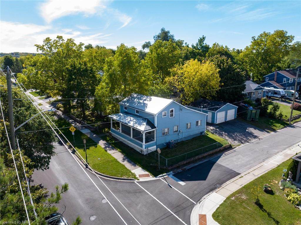 4256 Queen Street - Photo 1