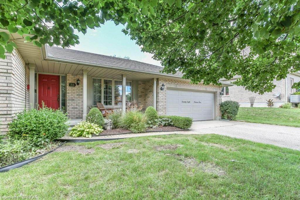 28 Thomas Avenue - Photo 1