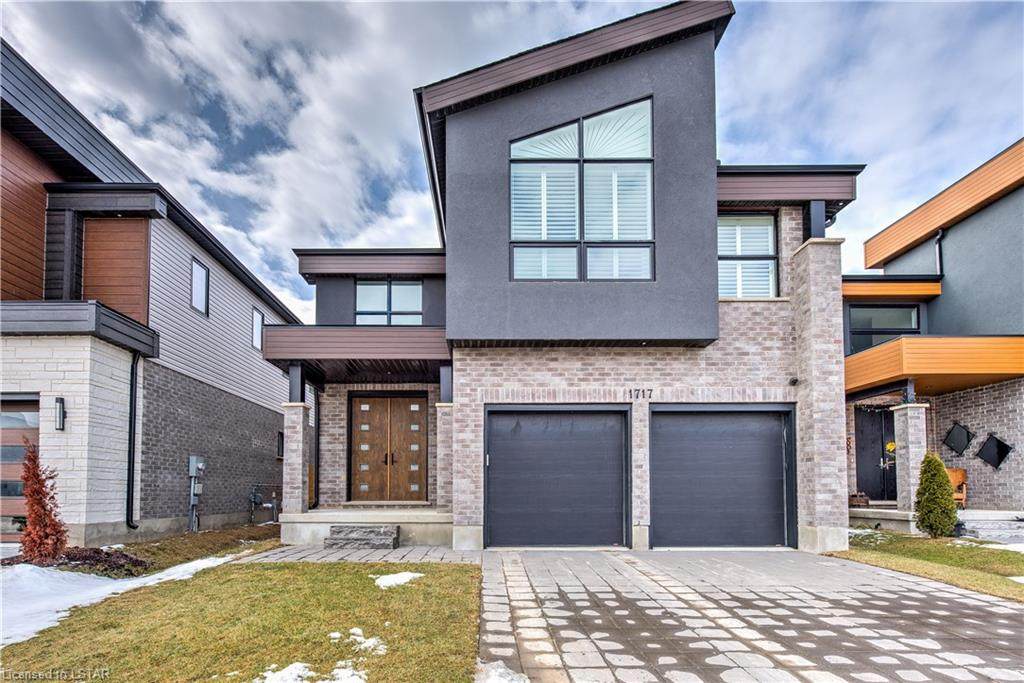 1717 Brayford Avenue - Photo 1