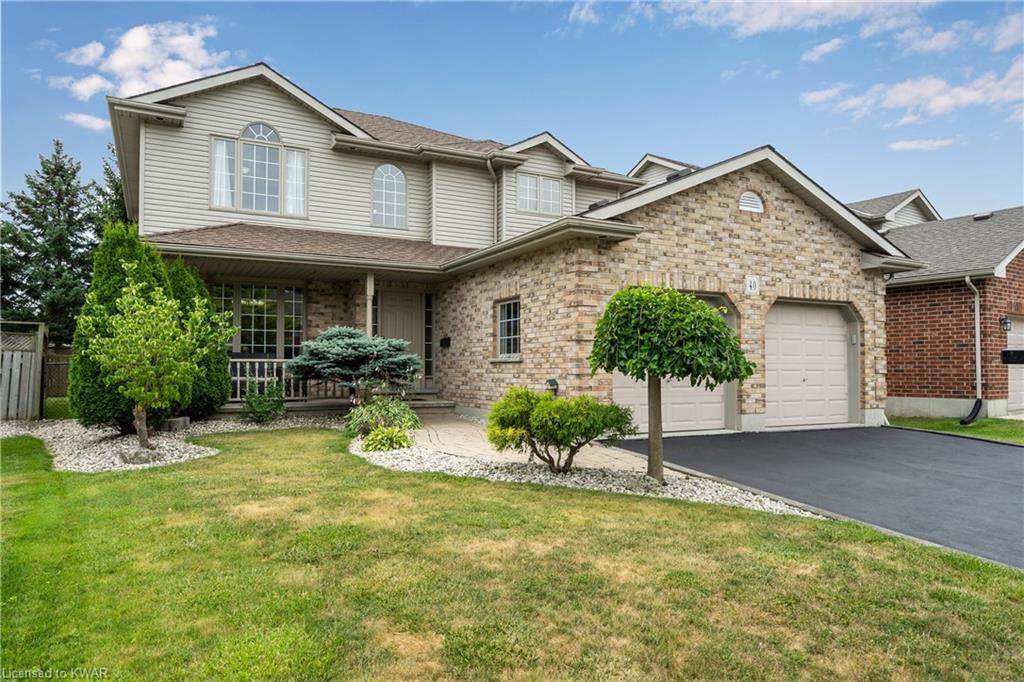 40 Blue Jay Boulevard - Photo 1
