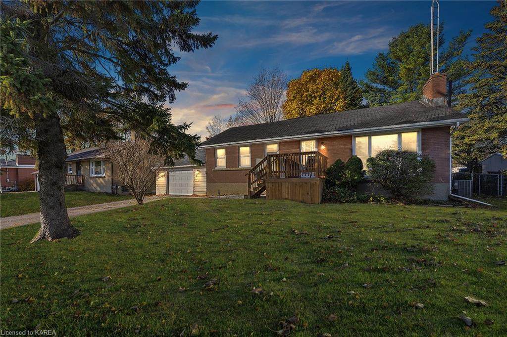 22 Loyalist Avenue - Photo 1