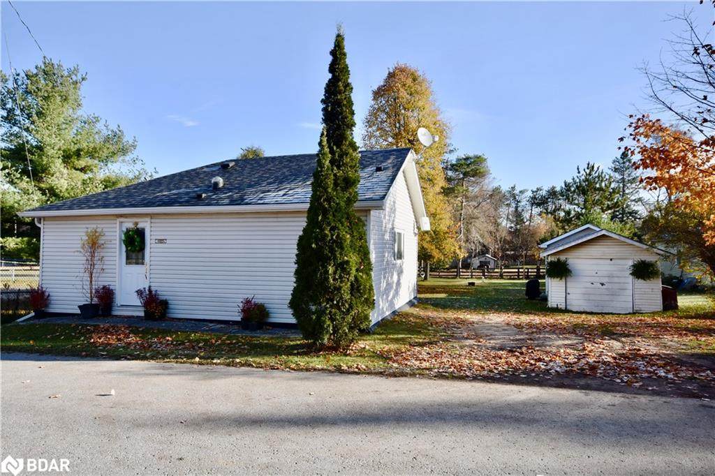 1025 Truax Lane - Photo 1