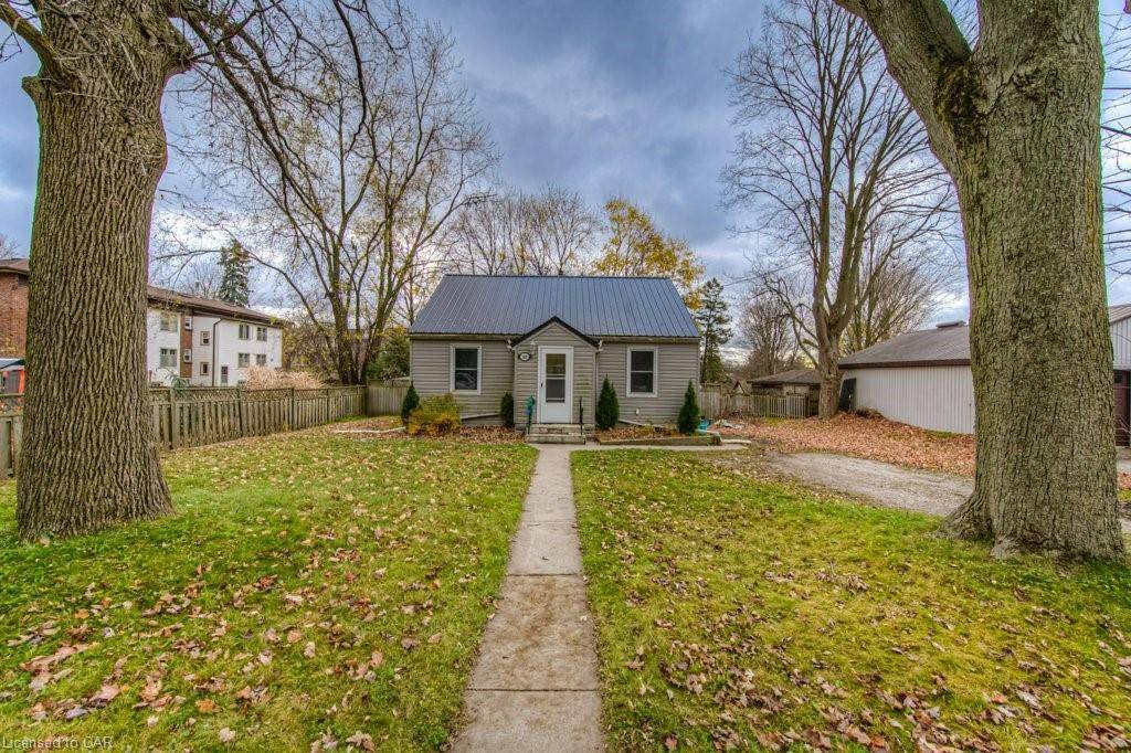 342 Vincent Street - Photo 1
