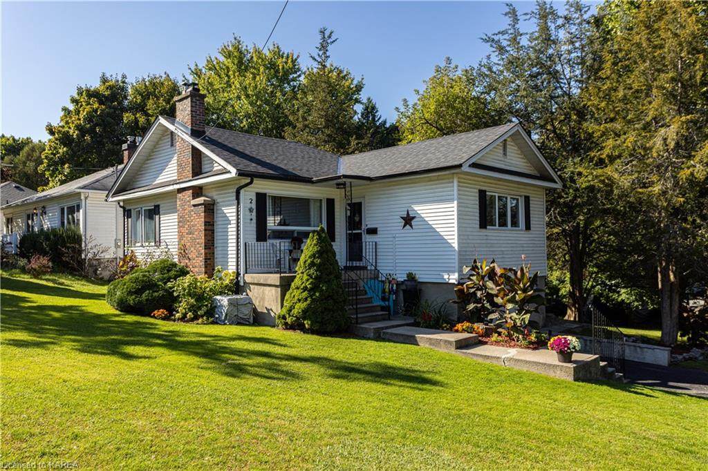2 Valleyview Avenue - Photo 1