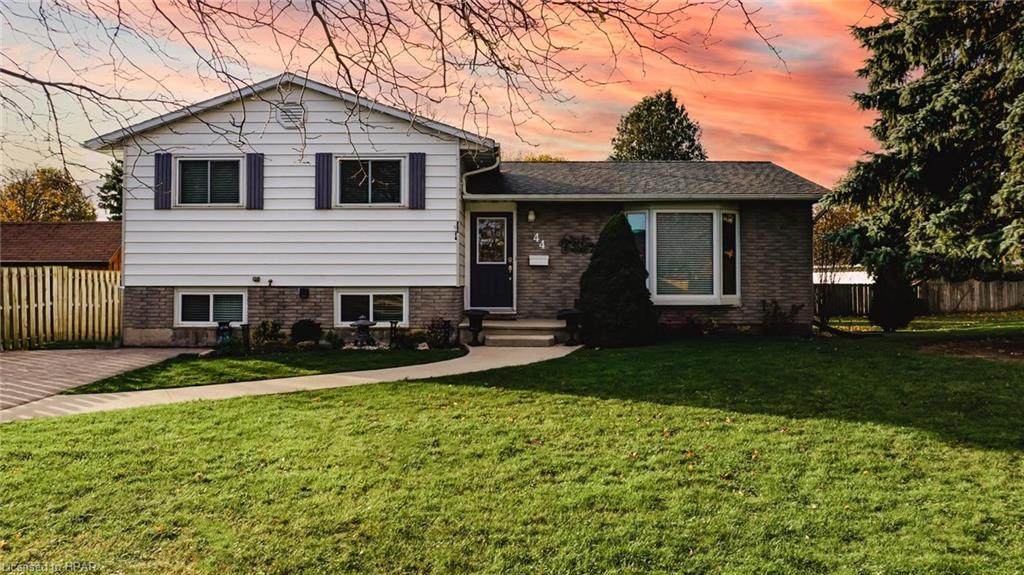 44 Valerie Court - Photo 1