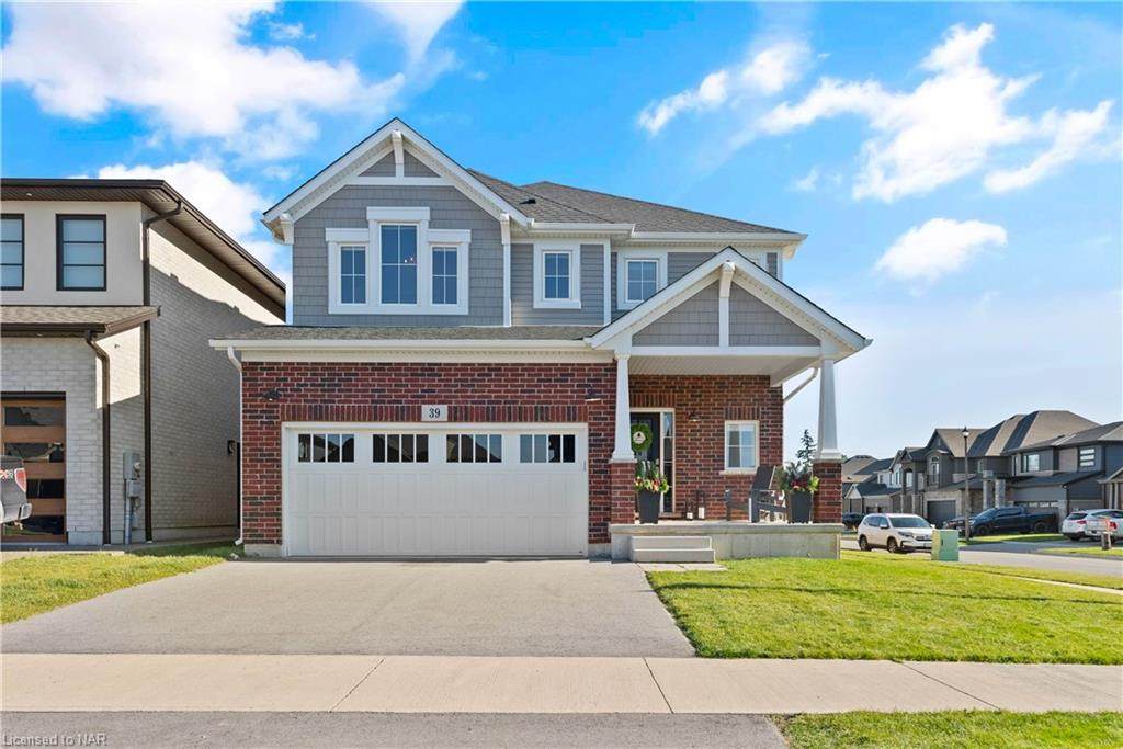39 Swan Avenue - Photo 1