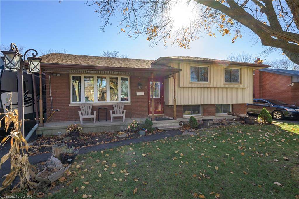 37 Ebury Crescent - Photo 1