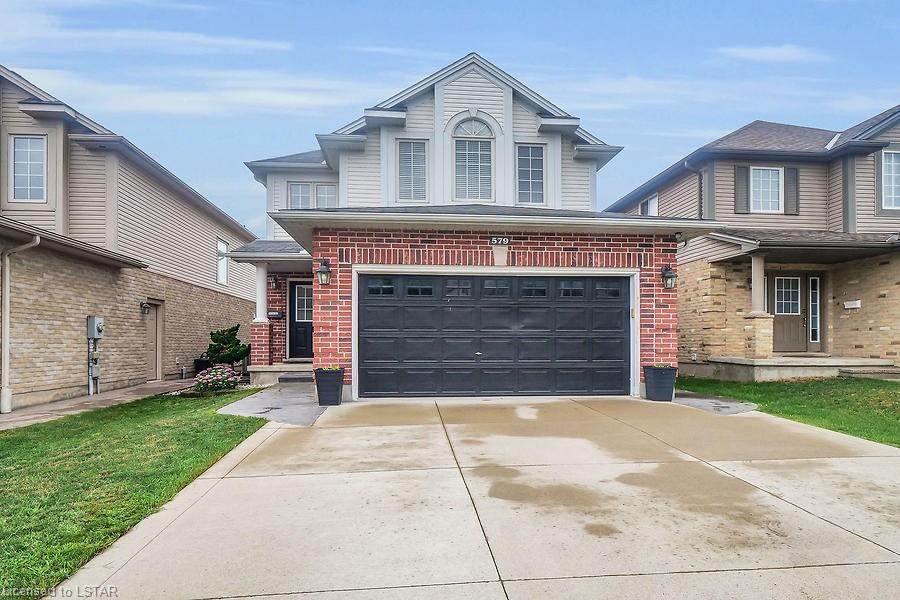 579 Cudmore Crescent - Photo 1