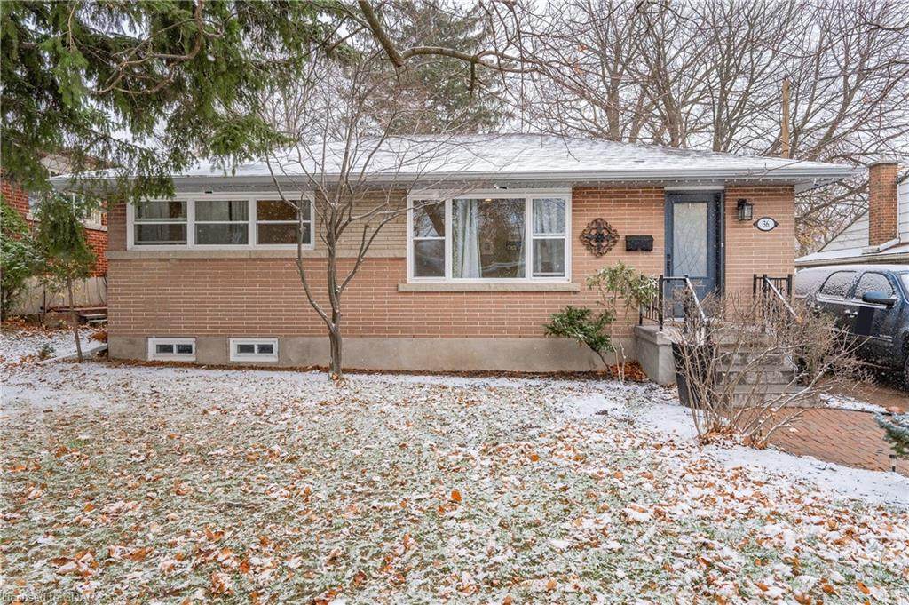 36 Lincoln Crescent - Photo 1