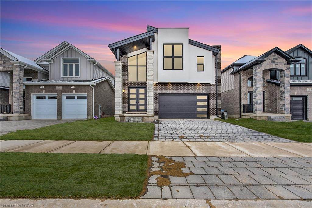 157 Crestview Drive - Photo 1