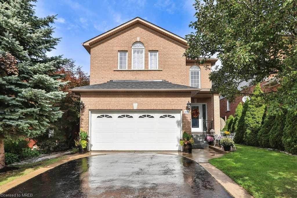 165 Morwick Drive - Photo 1