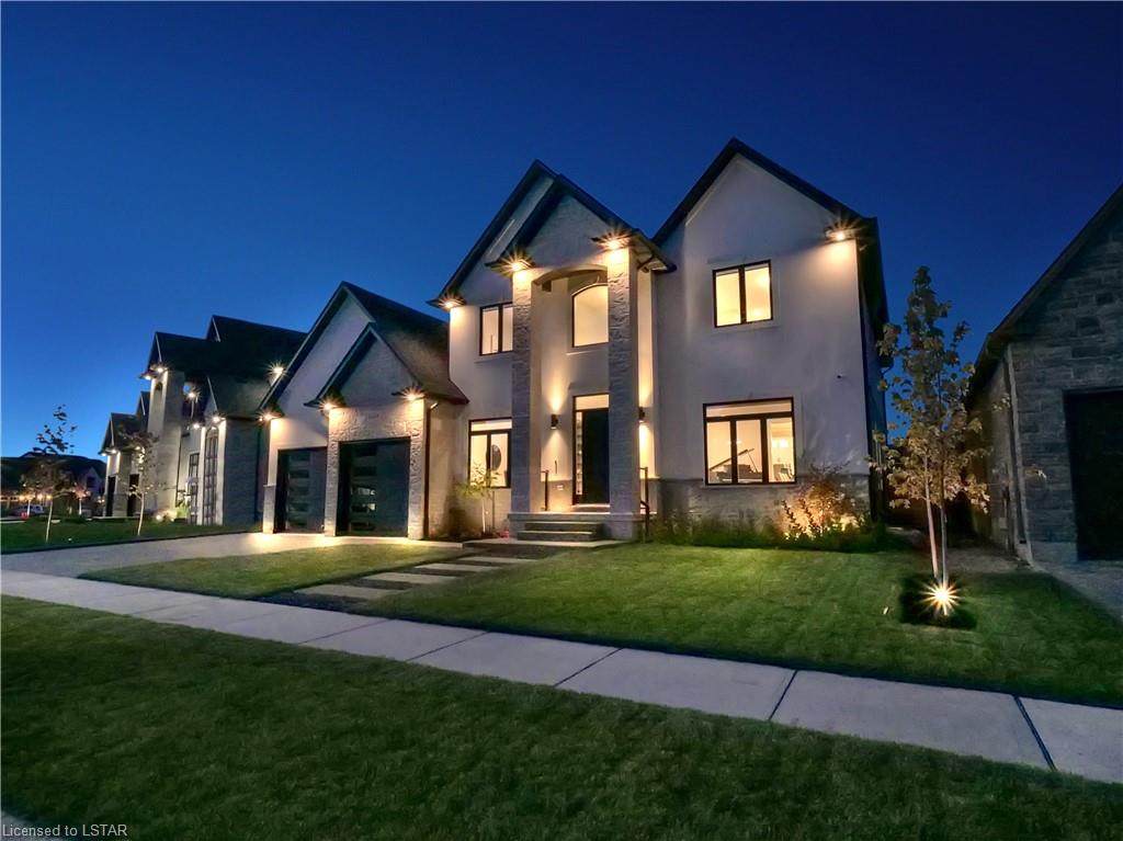 7448 Silver Creek Crescent - Photo 1
