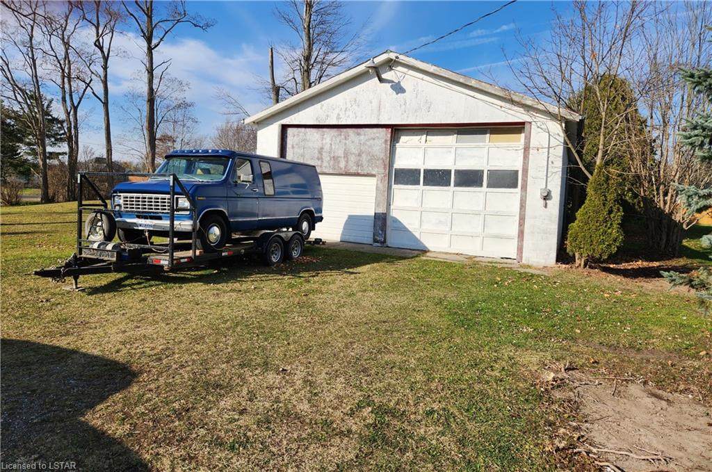 9024 Iona Road - Photo 1