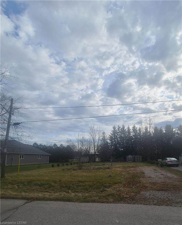 51237 Ashton Street - Photo 1