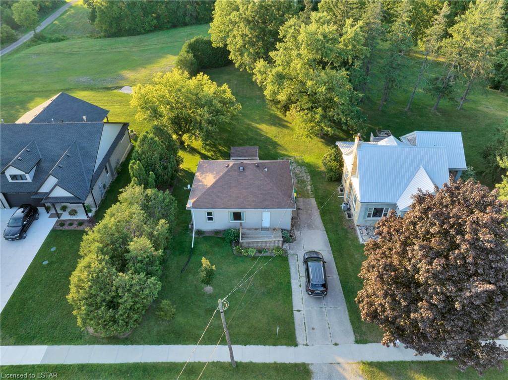 1882 Longwoods Road - Photo 1