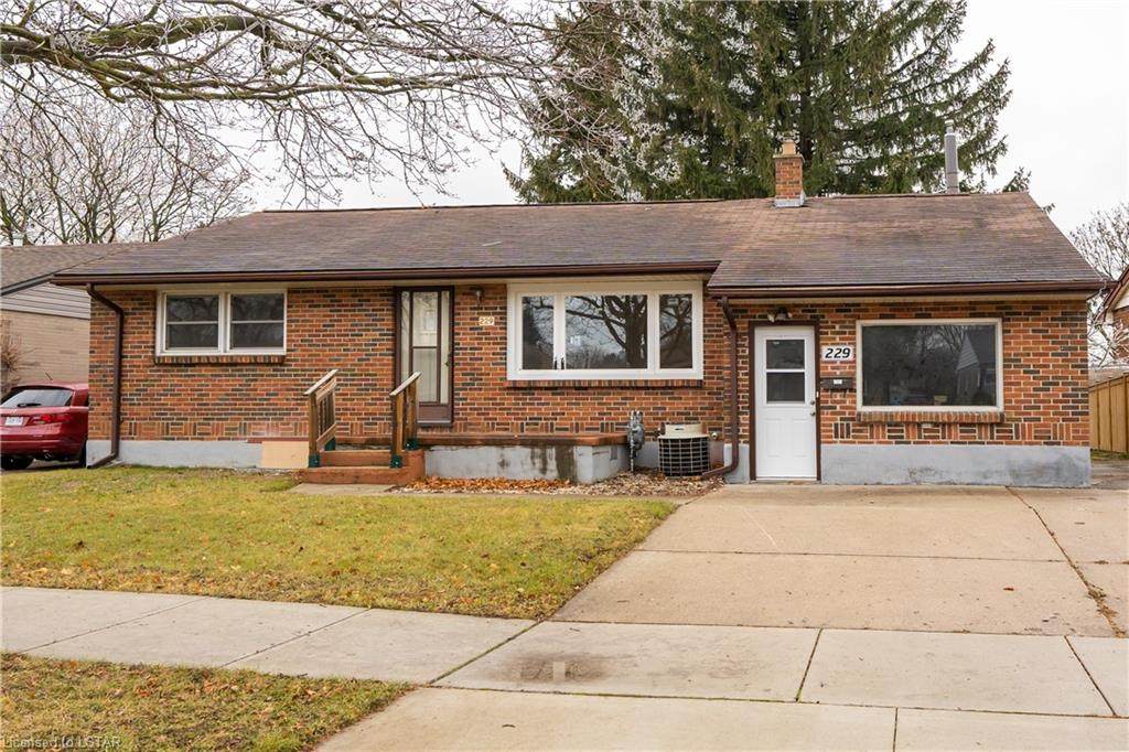 229 Goddard Boulevard - Photo 1