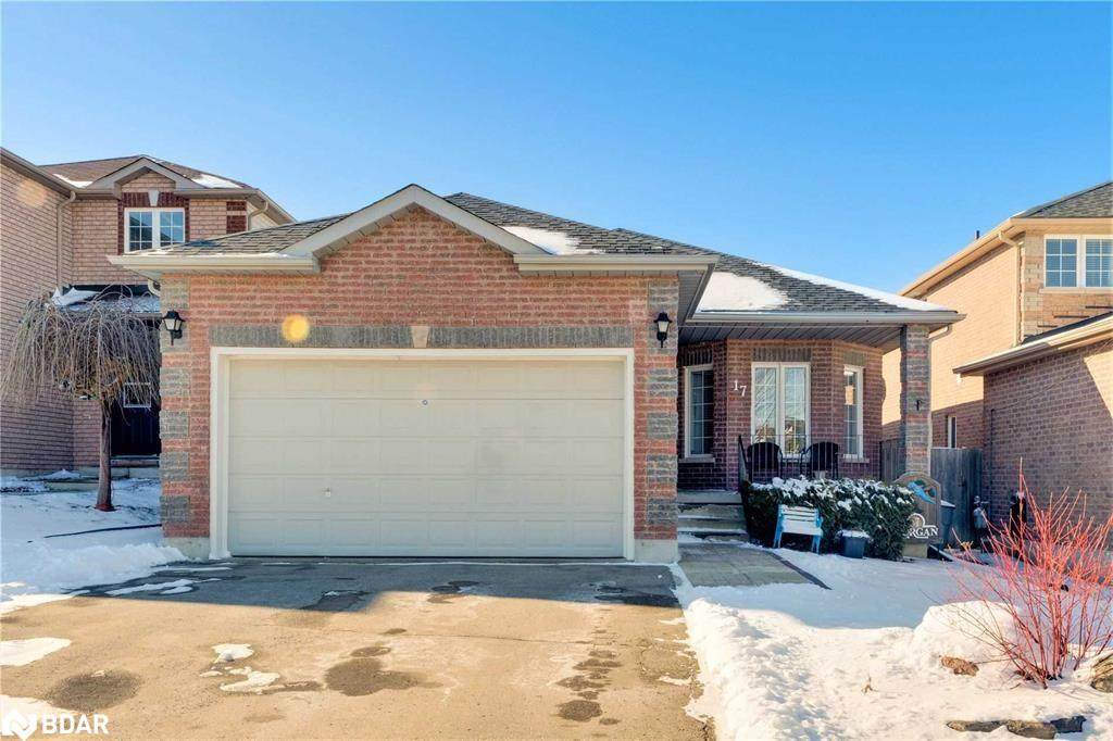 17 Courtney Crescent - Photo 1