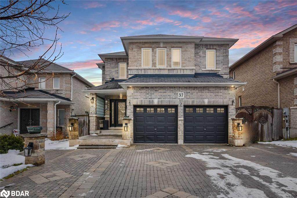 37 Wyman Crescent - Photo 1