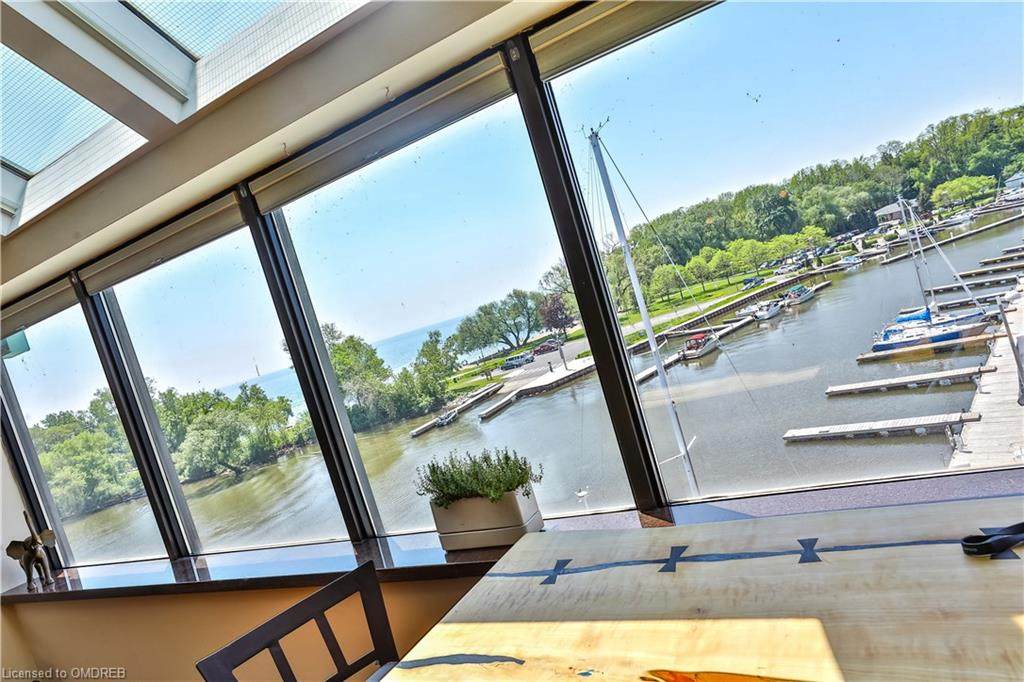 100 Bronte Road - Photo 1