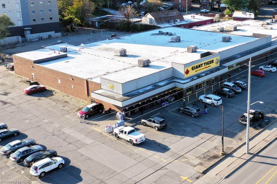 120 Welland Avenue - Photo 1