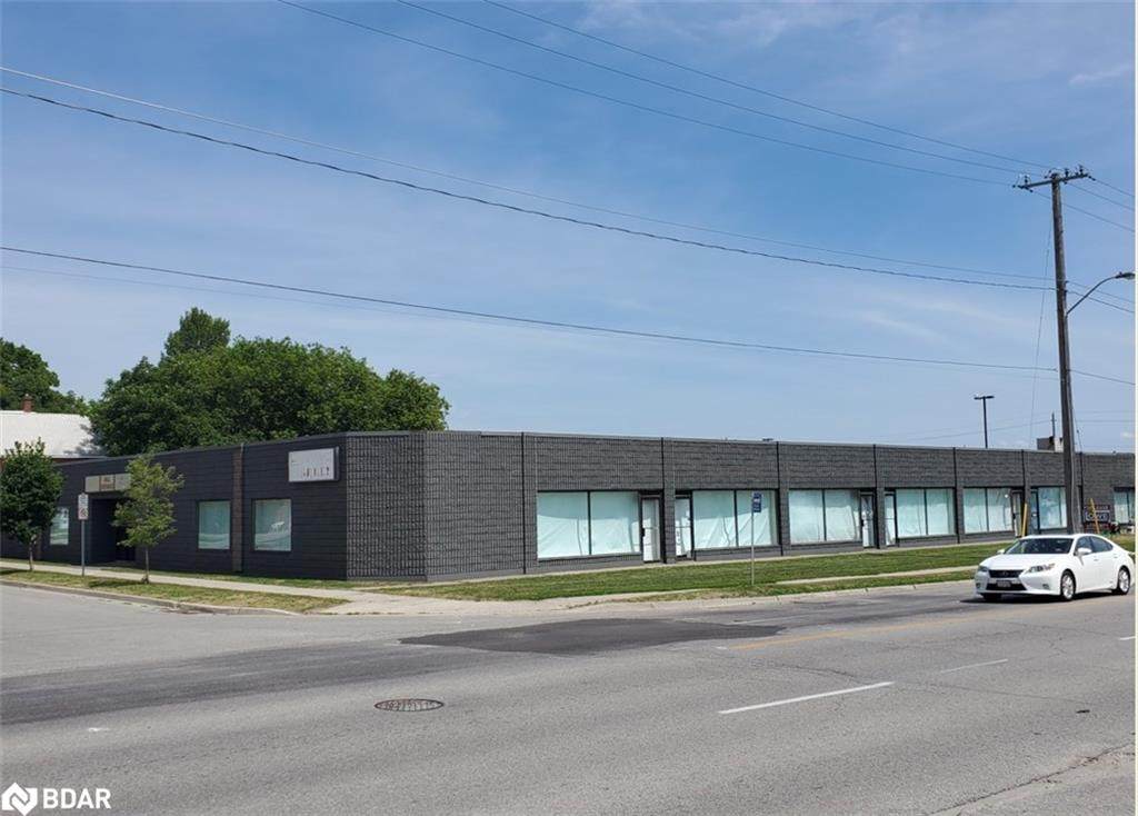 10 Western Avenue - Photo 1