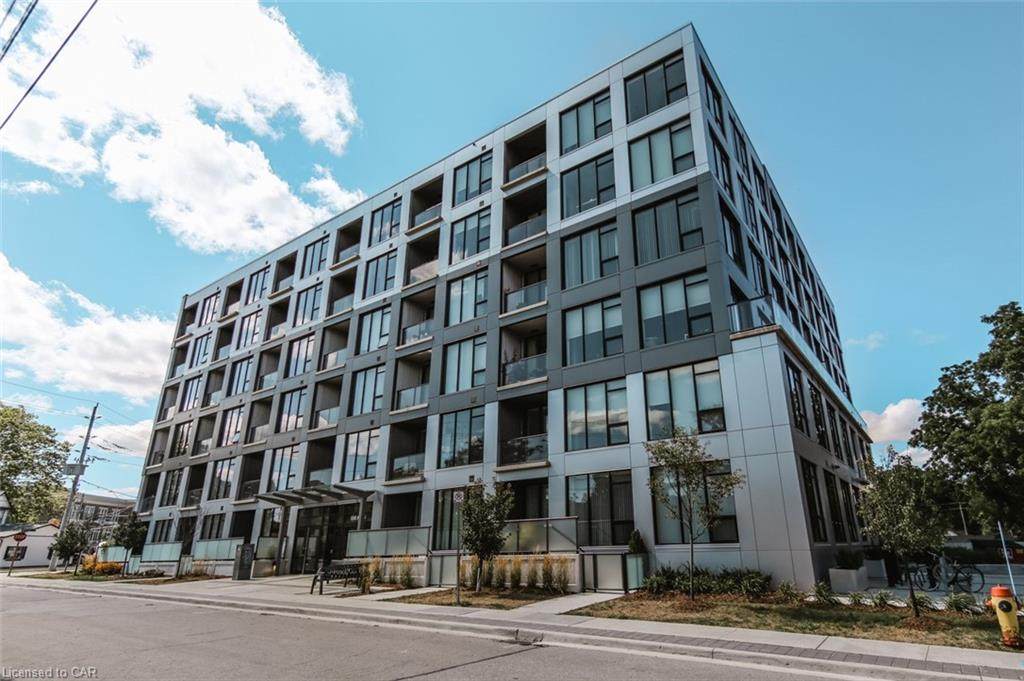 690 King Street - Photo 1