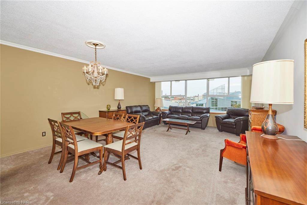 7 Gale Crescent - Photo 1