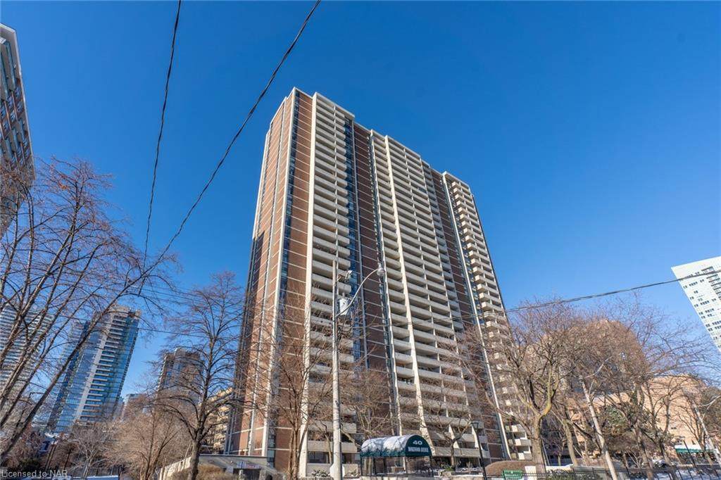 40 Homewood Avenue - Photo 1