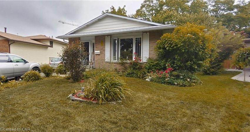 192 St Jerome Crescent - Photo 1