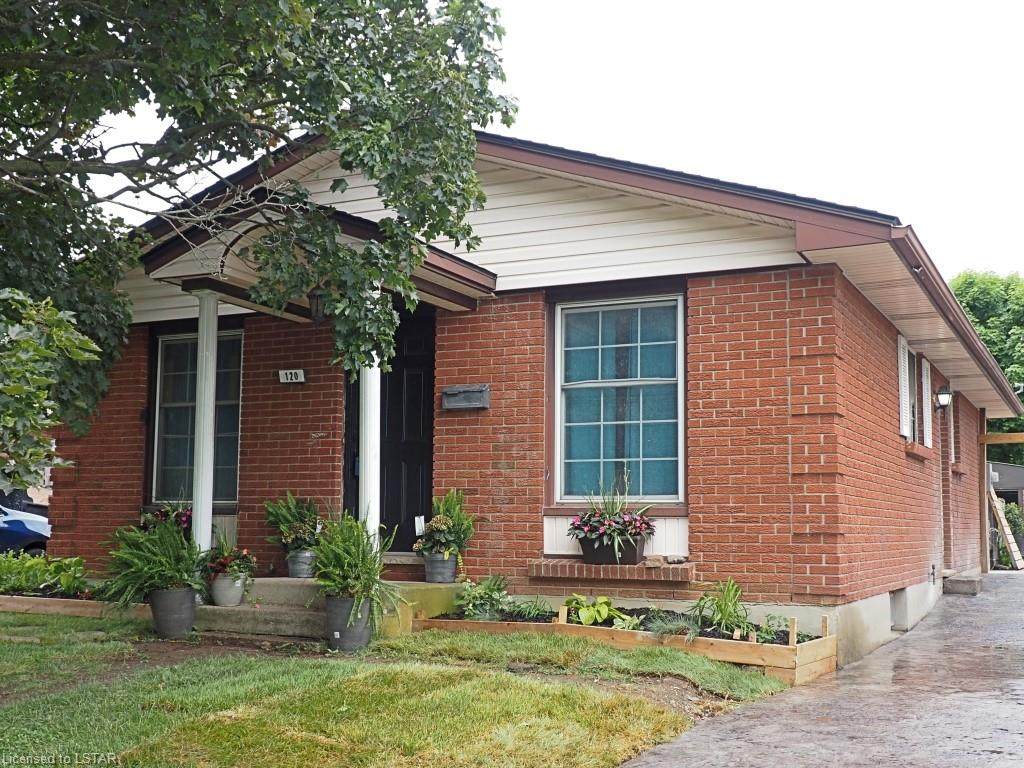 120 Harding Crescent - Photo 1
