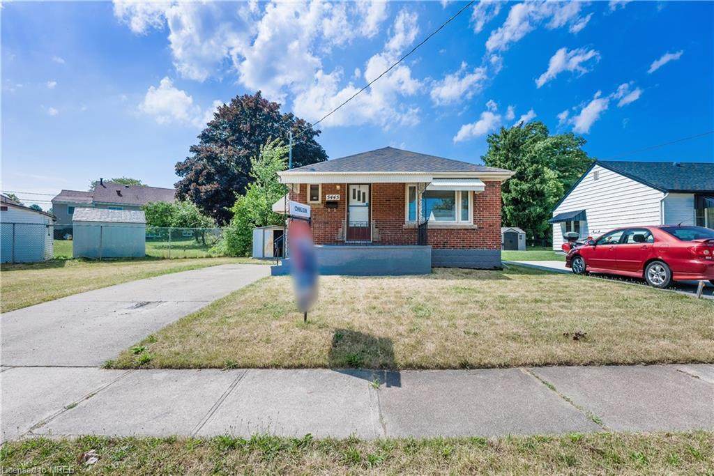 5445 Alexander Crescent - Photo 1